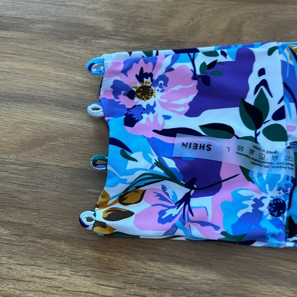 Bikini set - Picture 2 of 3